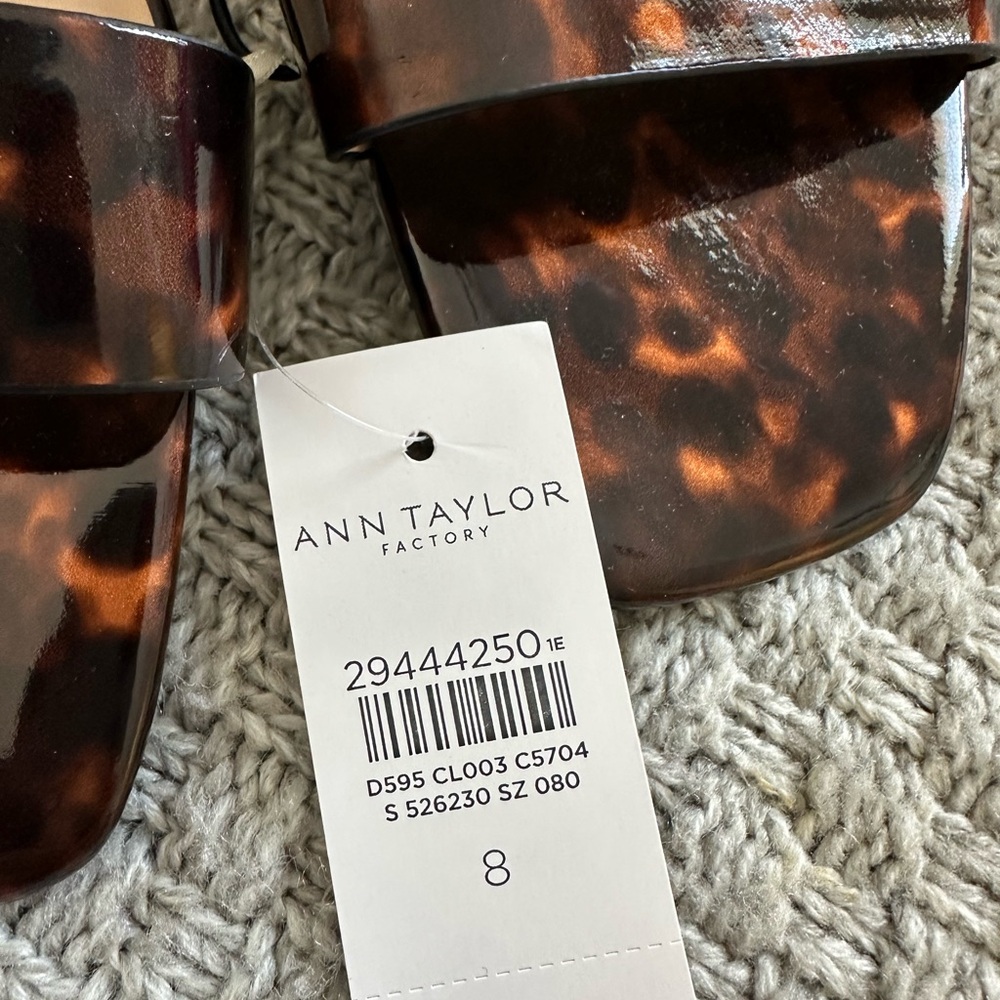 NWT size 8 Ann Taylor Women's Brown Tortoise Mules - Picture 2 of 5